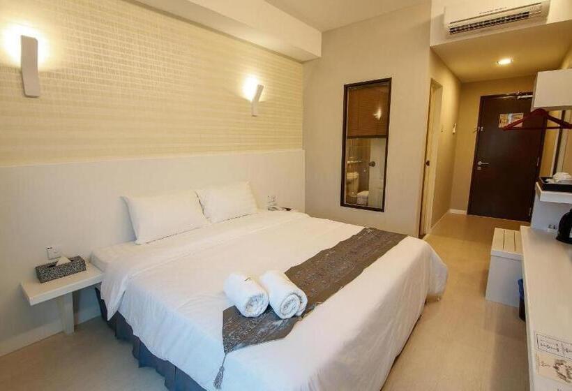 اتاق لوکس با تخت بزرگ, Art Cottage Boutique