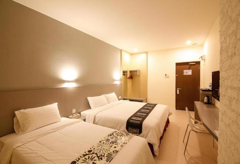 سوییت خانوادگی, Art Cottage Boutique