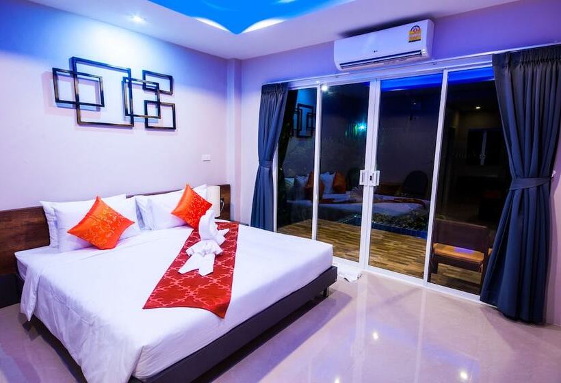 استودیو استاندارد با چشم‌انداز استخر, Chomphu Resort