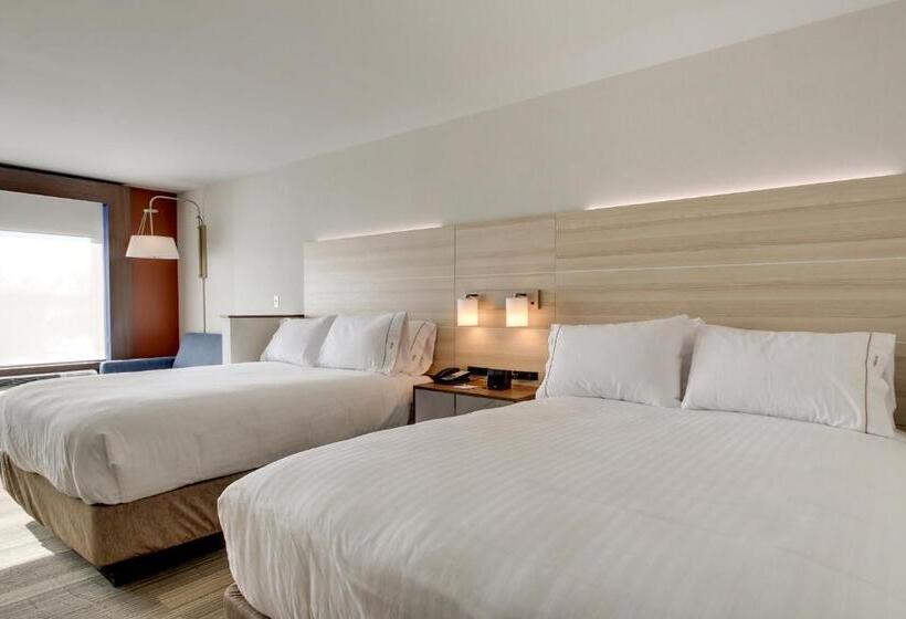 سوییت, Holiday Inn Express & Suites Galesburg, An Ihg