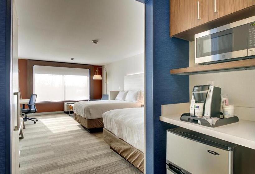 سوییت, Holiday Inn Express & Suites Galesburg, An Ihg
