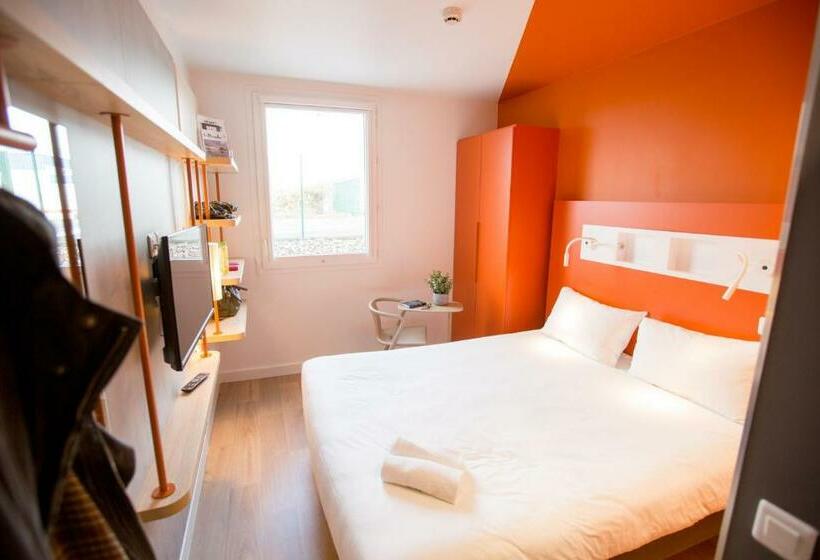 Quarto Triplo Standart, Ibis Budget Cherbourg La Glacerie