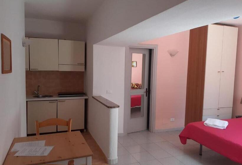 استودیوی استاندارد, Residence Aegidius