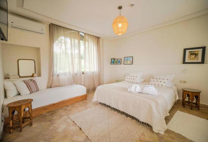 اتاق استاندارد با بالکن, Dar Tanja Boutique