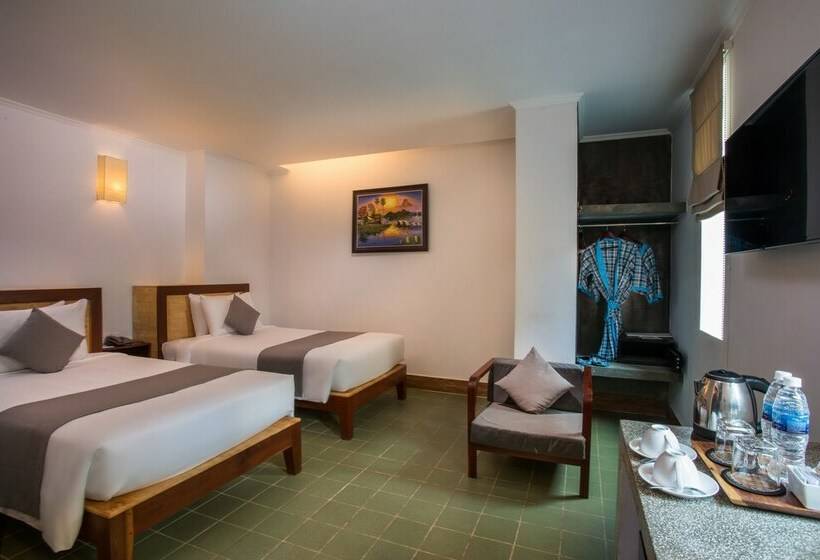 Quarto deluxe, V  Phnom Penh