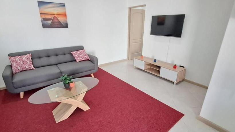 سوییت اجرایی, Haresca Luxury Accommodation Parow