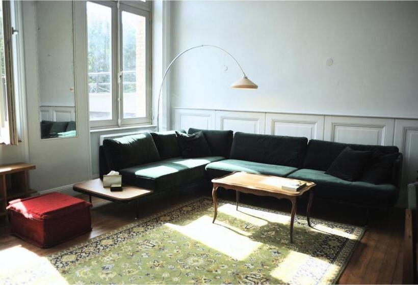 اتاق استاندارد با چشم‌انداز باغ, The Kooch House 1
