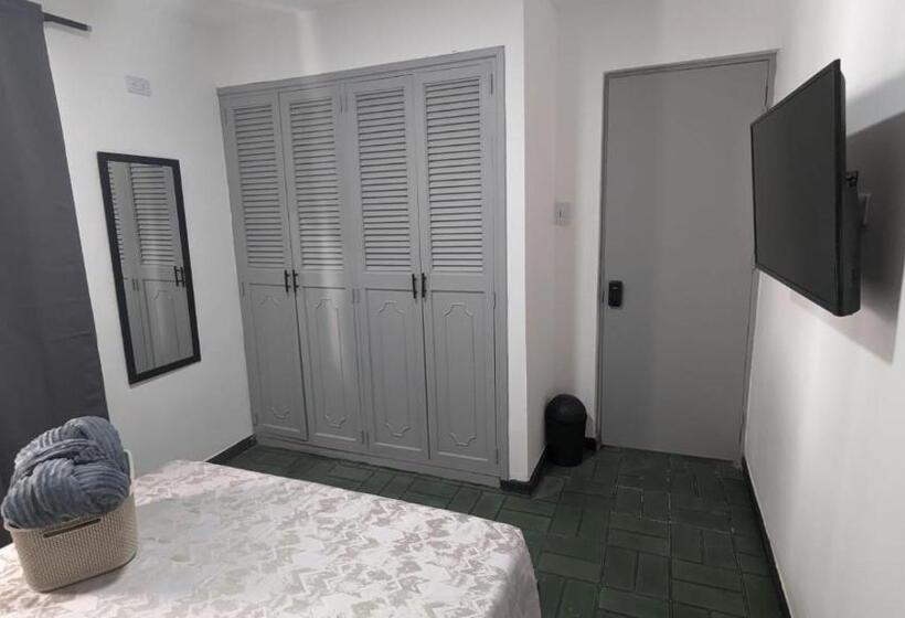 اتاق استاندارد, Uku Inn