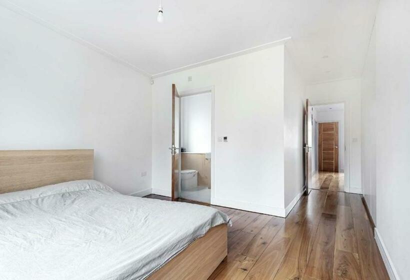 اتاق استاندارد, Heavenly London   Whetstone B&b