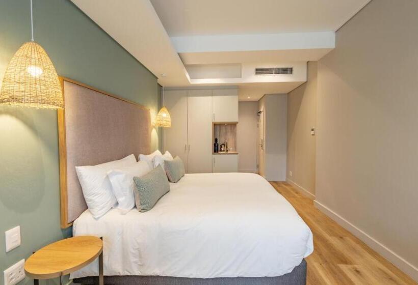 سوییت, Plett Quarter Hotel   Lion Roars Hotels & Lodges