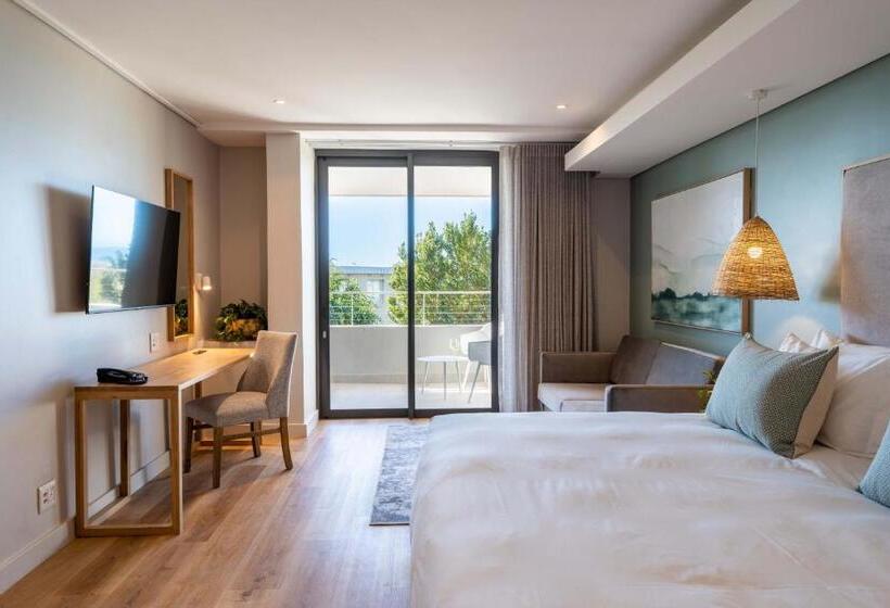 سوییت, Plett Quarter Hotel   Lion Roars Hotels & Lodges