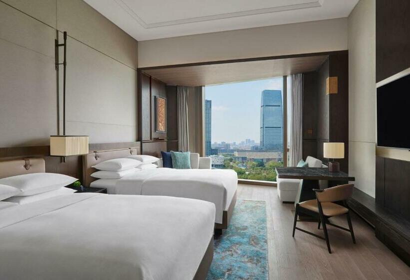 Premium room w/ mountain view, Guangzhou Marriott Hotel Baiyun
