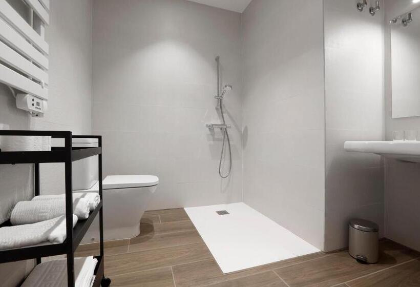 اتاق استاندارد, Mendi Azpi Rooms