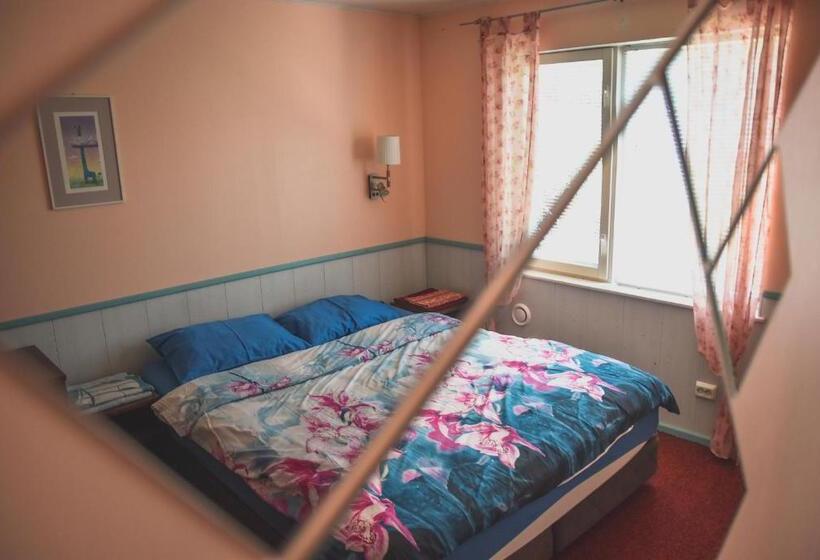 اتاق استاندارد, Metsa Hostel