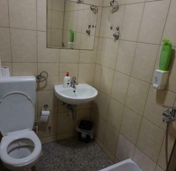 اتاق استاندارد, Guest House Star Gate