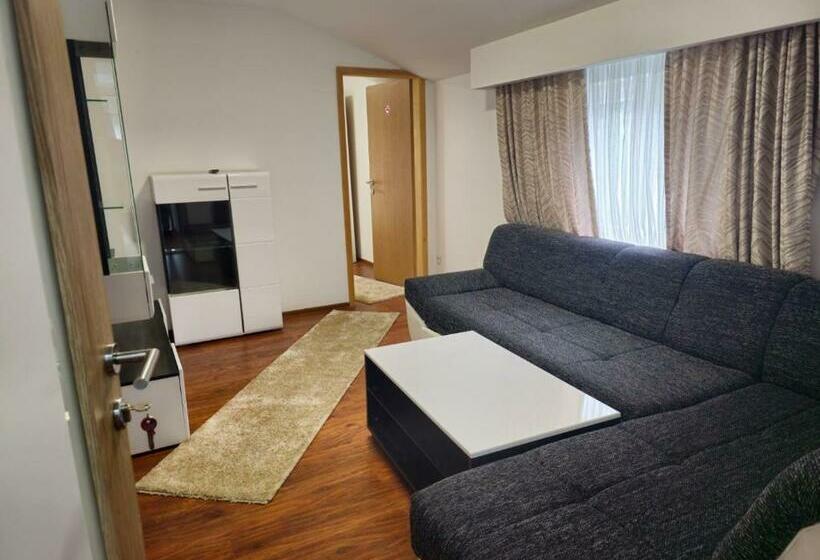 اتاق استاندارد, Guest House Star Gate