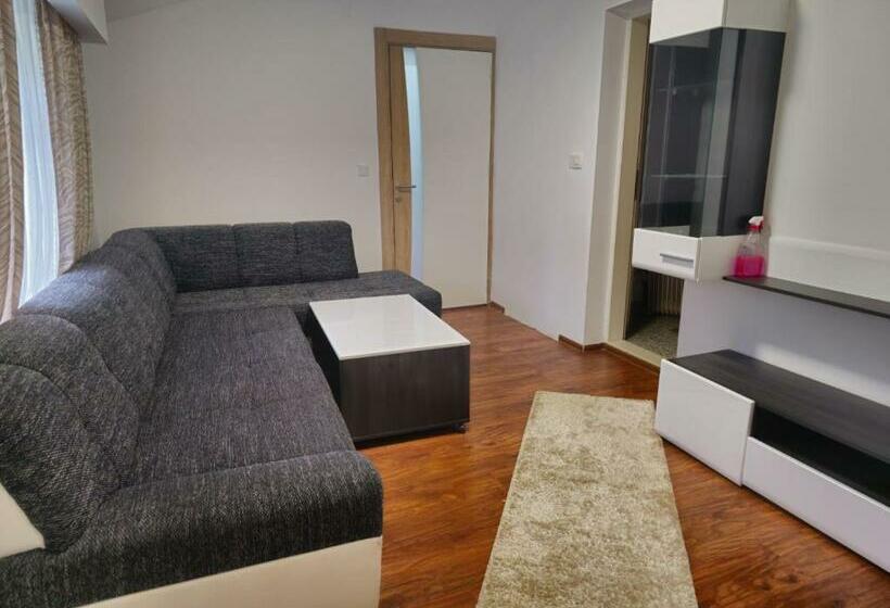اتاق استاندارد, Guest House Star Gate