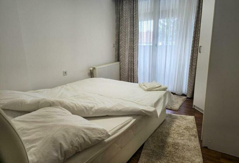 اتاق استاندارد, Guest House Star Gate