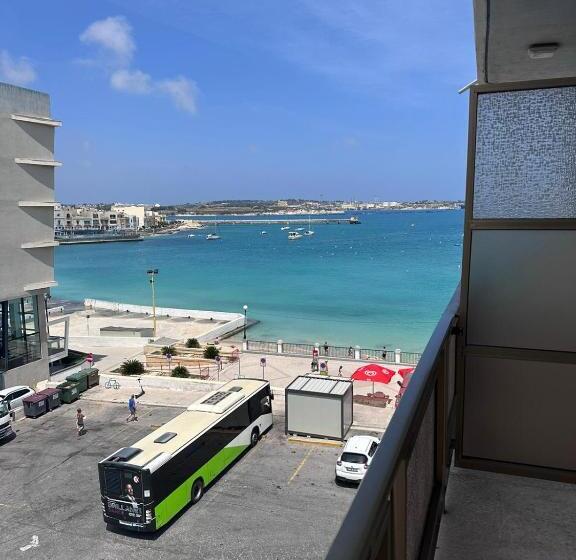 اتاق استاندارد با چشم‌انداز دریا, The Beach House