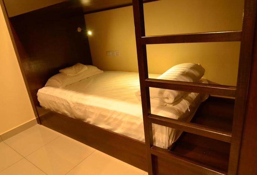 Cama en Habitación Compartida, Sri Packers   Klia