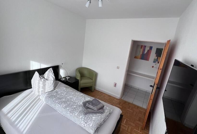 آپارتمان 3 خوابه, Apartmenthaus Somborn