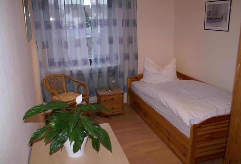 اتاق استاندارد یک نفره, Pension Lindenhof