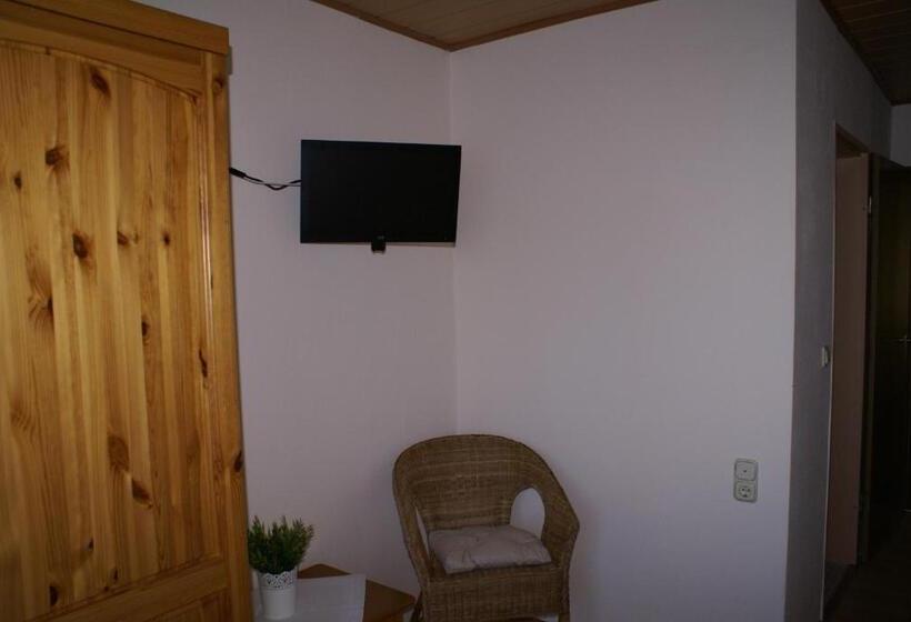 اتاق استاندارد یک نفره, Pension Lindenhof