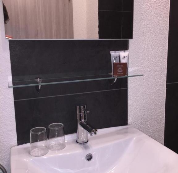 اتاق استاندارد سه نفره, Pension Lindenhof