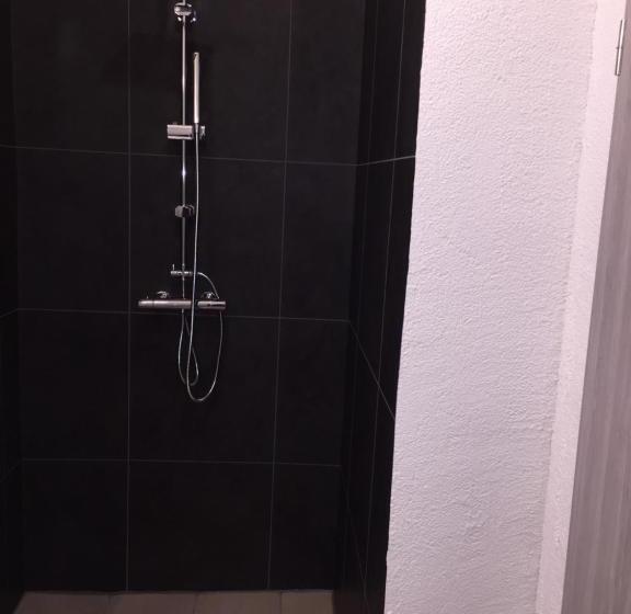 اتاق استاندارد سه نفره, Pension Lindenhof