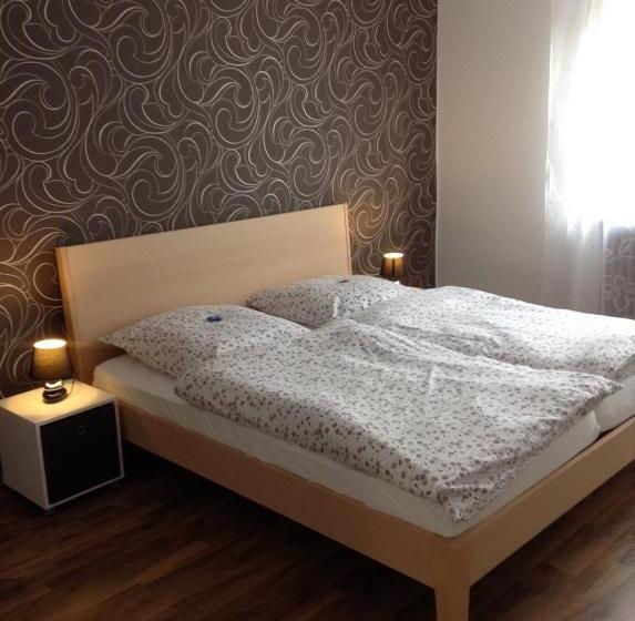 آپارتمان 2 خوابه, Pension Lindenhof