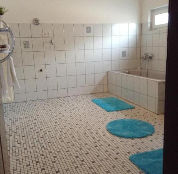 آپارتمان 2 خوابه, Pension Lindenhof