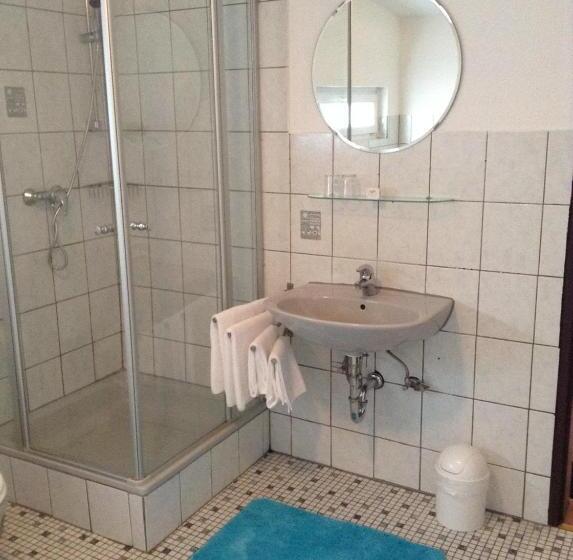 آپارتمان 2 خوابه, Pension Lindenhof