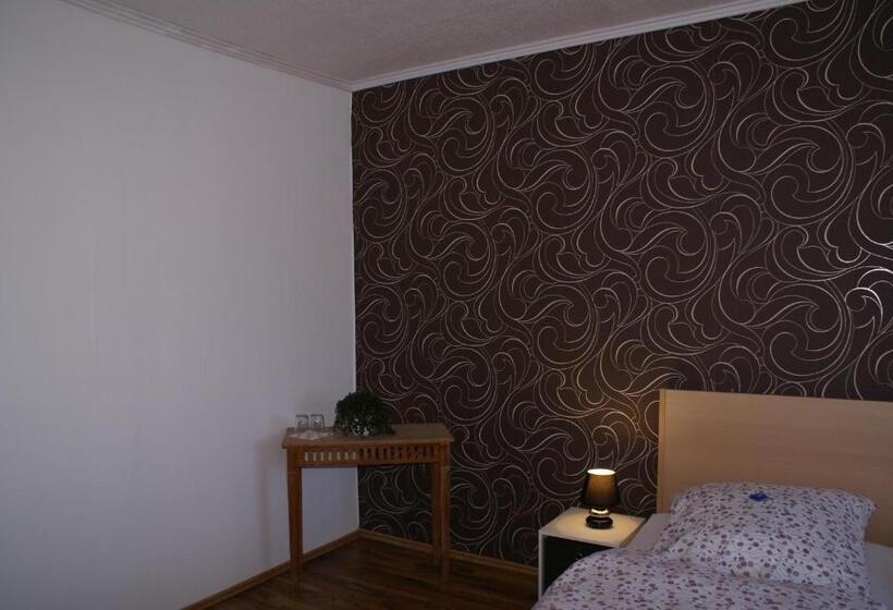 آپارتمان 2 خوابه, Pension Lindenhof