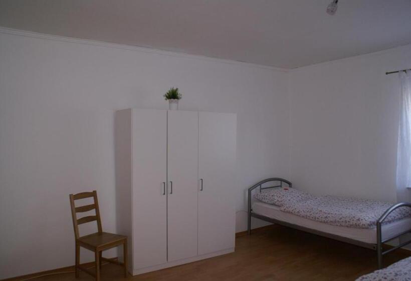 آپارتمان 2 خوابه, Pension Lindenhof