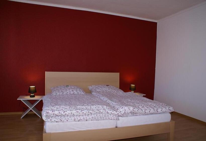 آپارتمان 2 خوابه, Pension Lindenhof