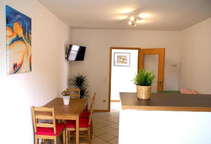 آپارتمان 1 خوابه, Pension Lindenhof