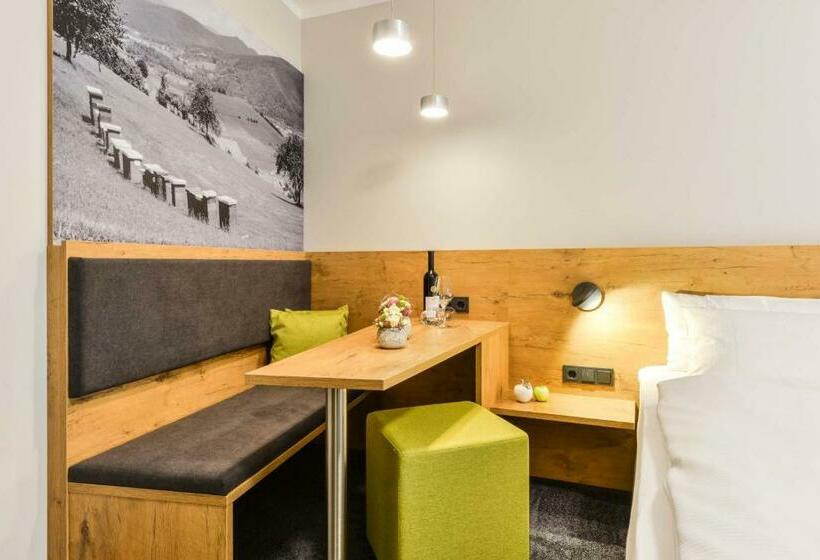 اتاق کلاسیک, Restaurant Sonne