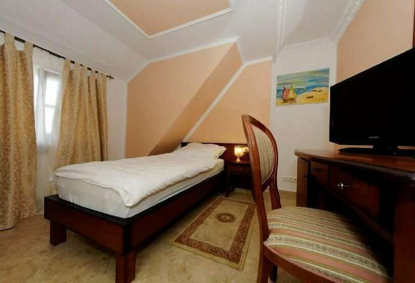 اتاق استاندارد یک نفره, Villa Toscana