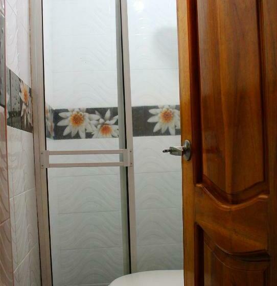 اتاق خانوادگی, Pacifica Hostel