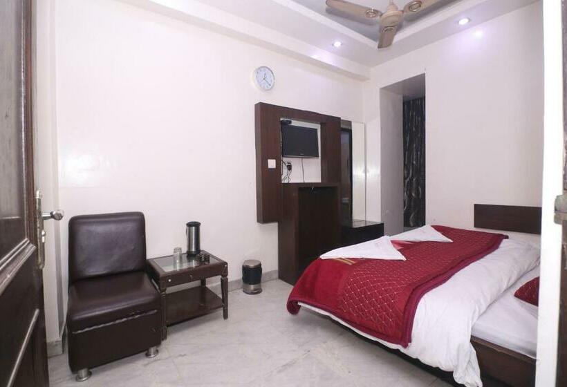 اتاق لوکس, Priya Palace By Byob Hotels