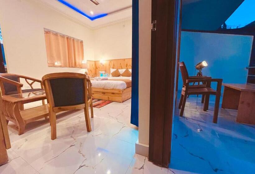 デラックスルーム, Sitara Hotel & Resort, ! Most Awarded Property In Mussoorie