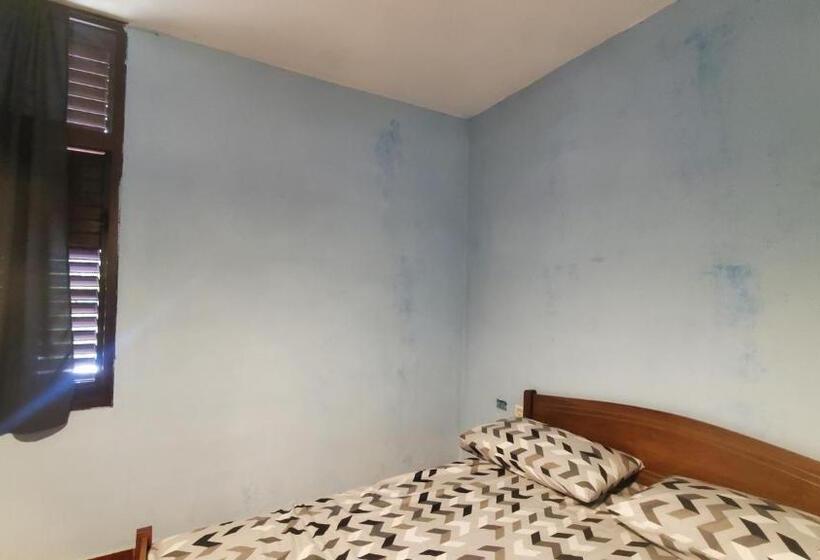 اتاق استاندارد, Traveler Hostel