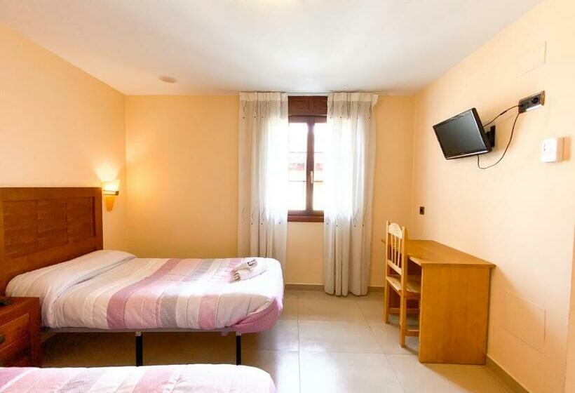 اتاق استاندارد, Hostal Ainoa