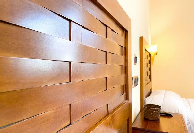 اتاق استاندارد, Hostal Ainoa
