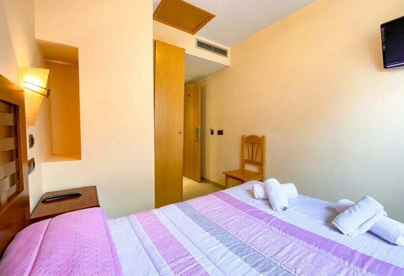اتاق استاندارد, Hostal Ainoa