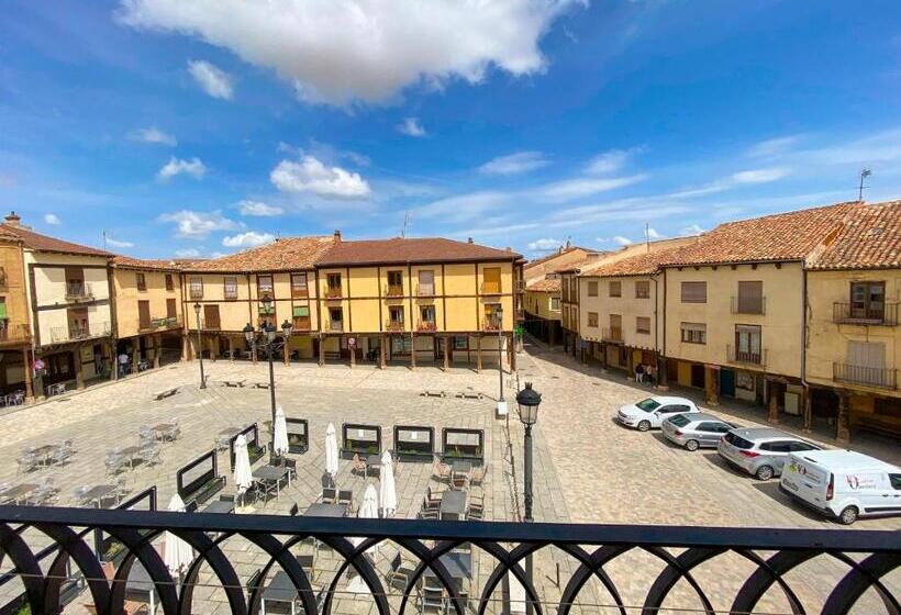 اتاق استاندارد با بالکن, Hostal Ainoa