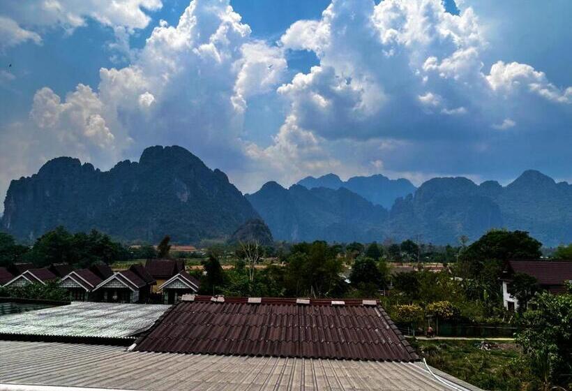 اتاق استاندارد با چشم‌انداز کوهستان, Domon Riverside