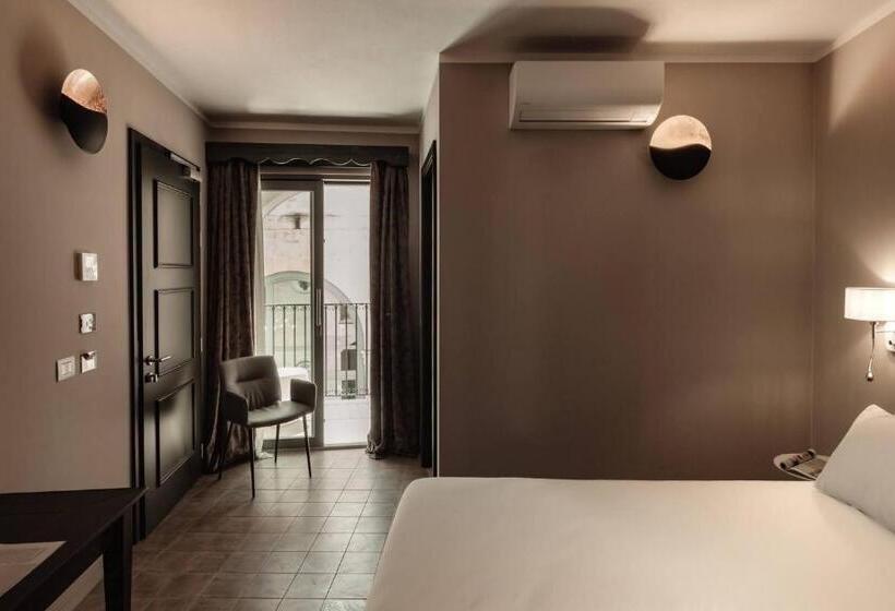 اتاق لوکس با تخت بزرگ, Ibb Hotel Palazzo Bettina Malta