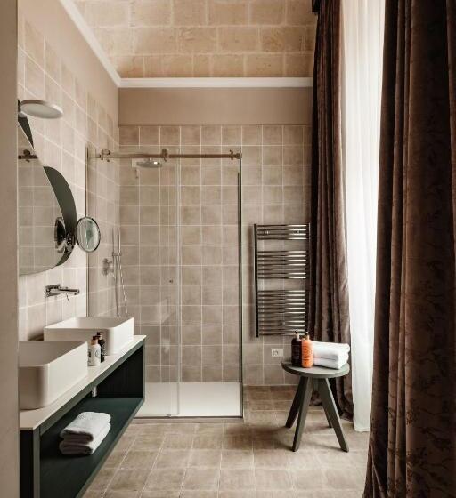 اتاق لوکس با تخت بزرگ, Ibb Hotel Palazzo Bettina Malta