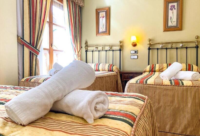 اتاق استاندارد سه نفره, Posada Los Leones